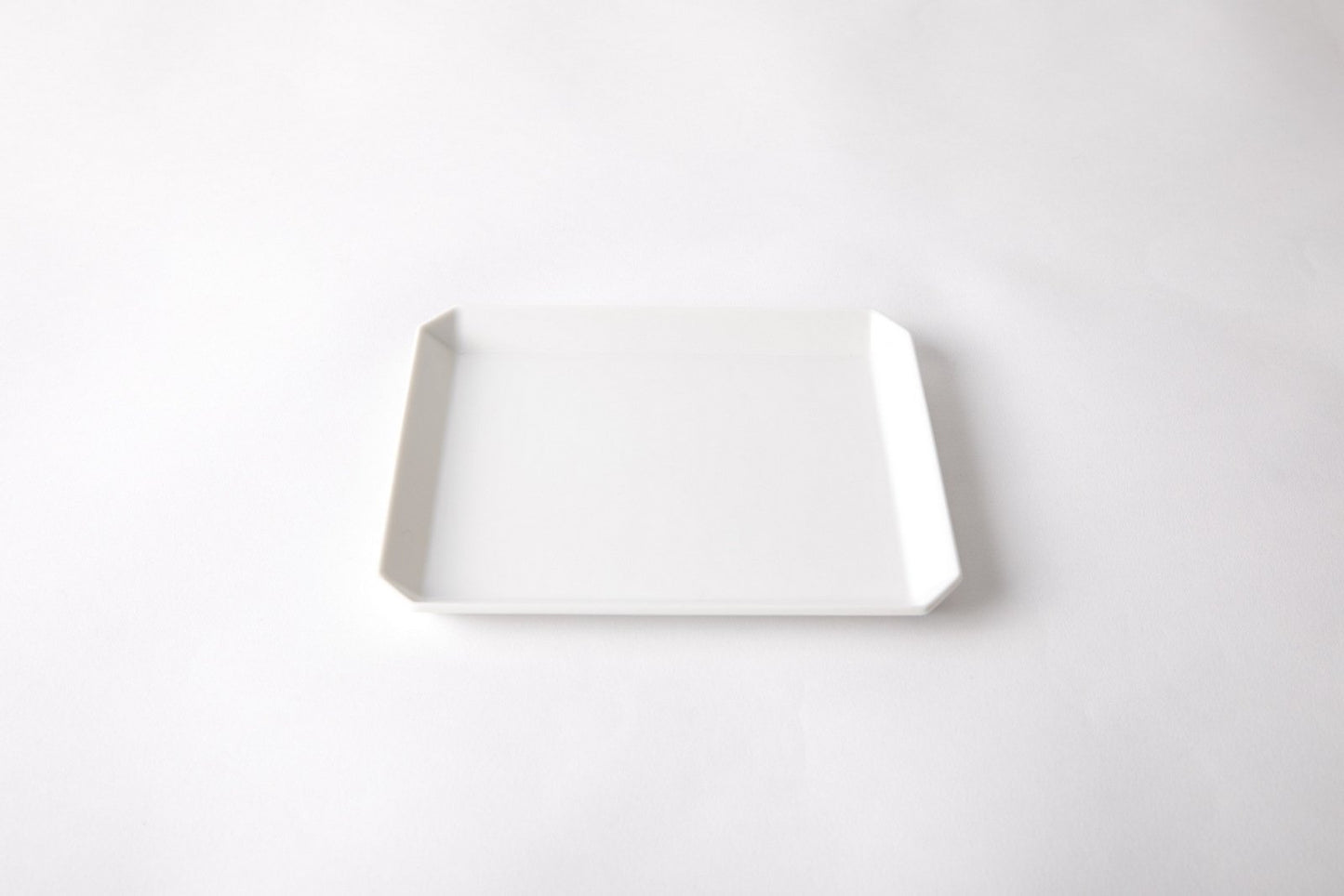 1616/Arita TY Series White Mug 1616 / Arita Square Plate 165 White